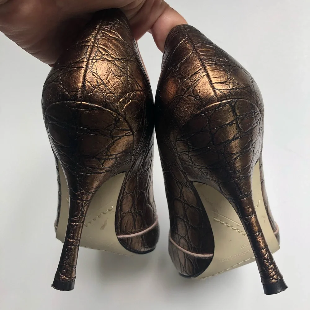 Enzo Angiolini bronze peep toe heels